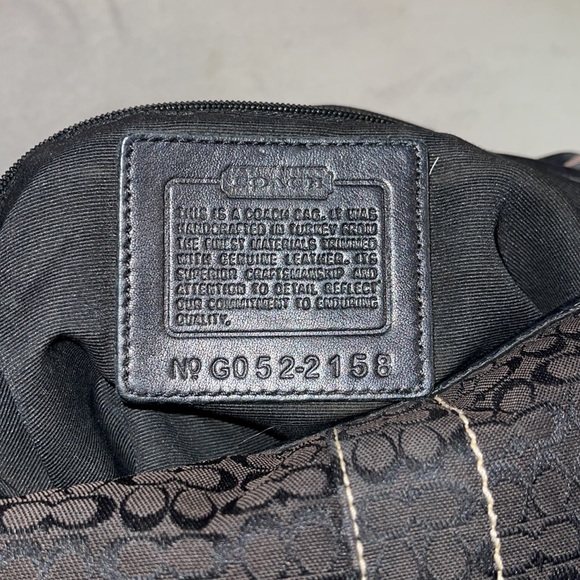 Coach Vintage Black Leather Shoulder Bag - Picture 3 of 4